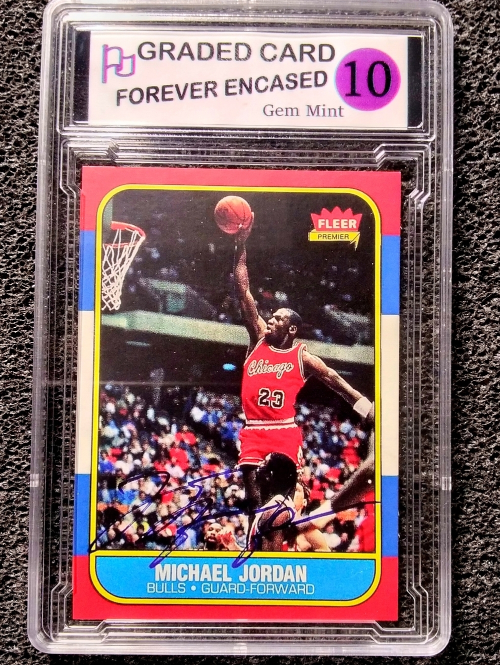 Michael Jordan Chicago Bulls HOF Autograph Basketball Rookie Card. Graded 10 Gem